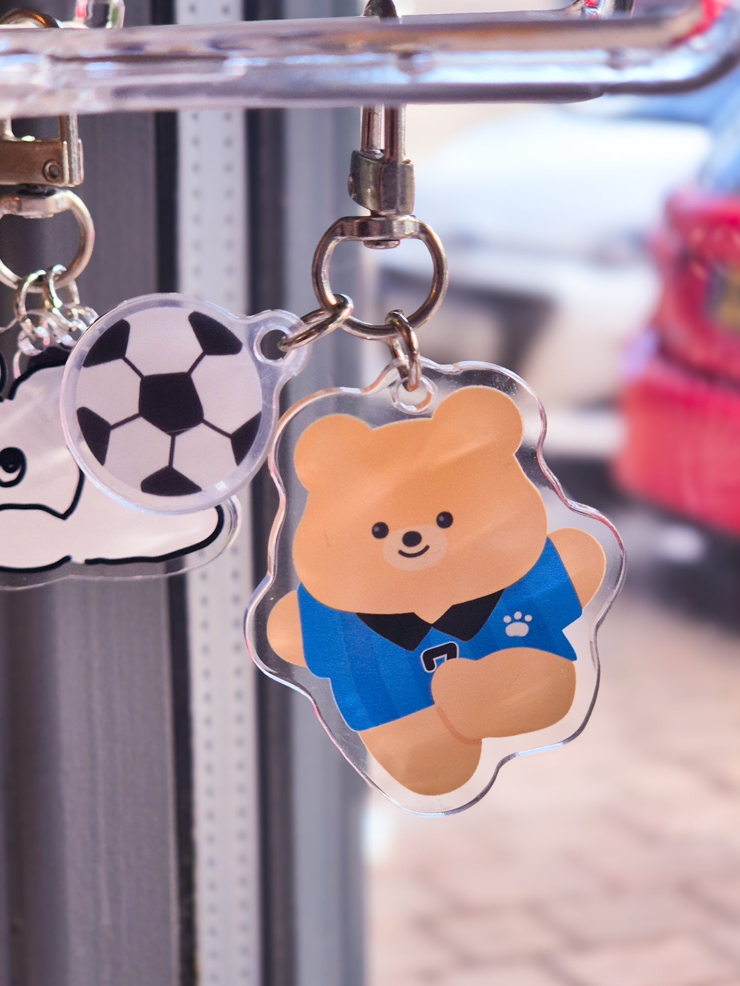 Football bear keyring