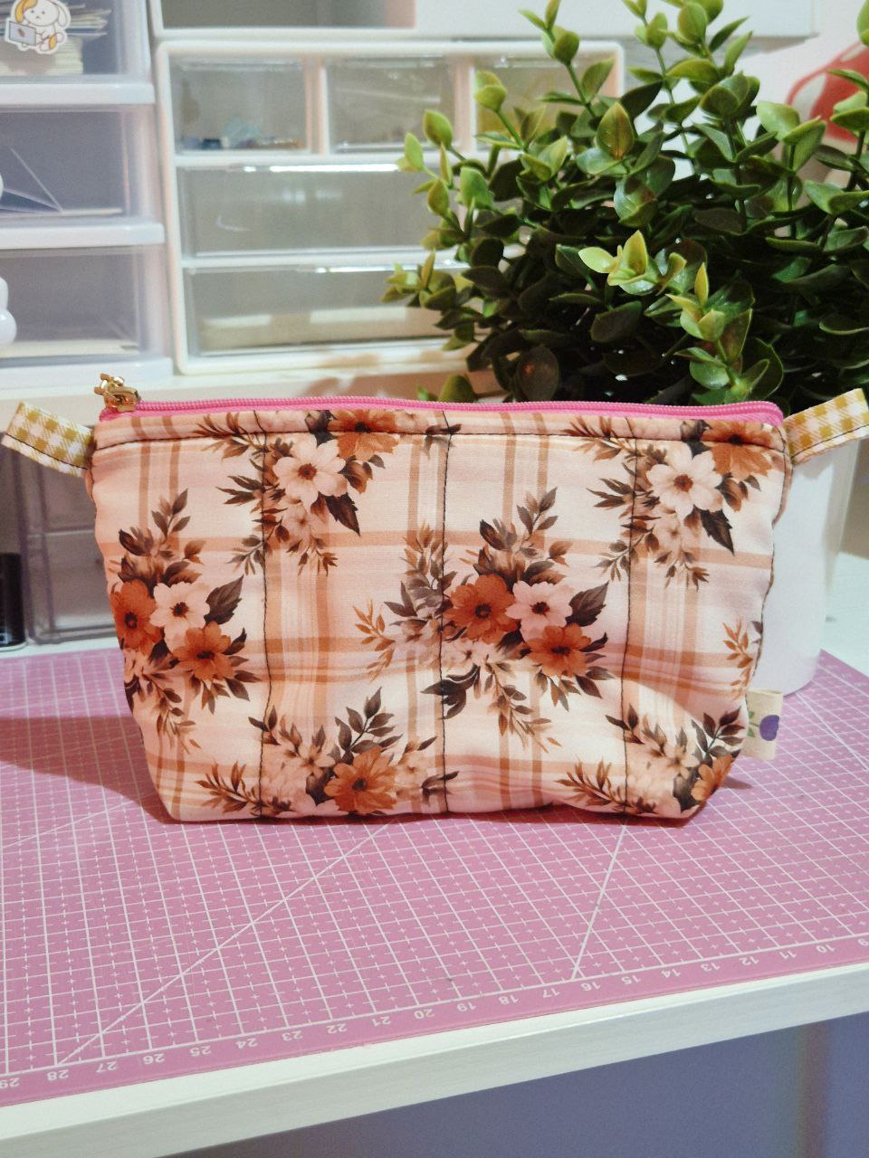 Slim Makeup Pouch