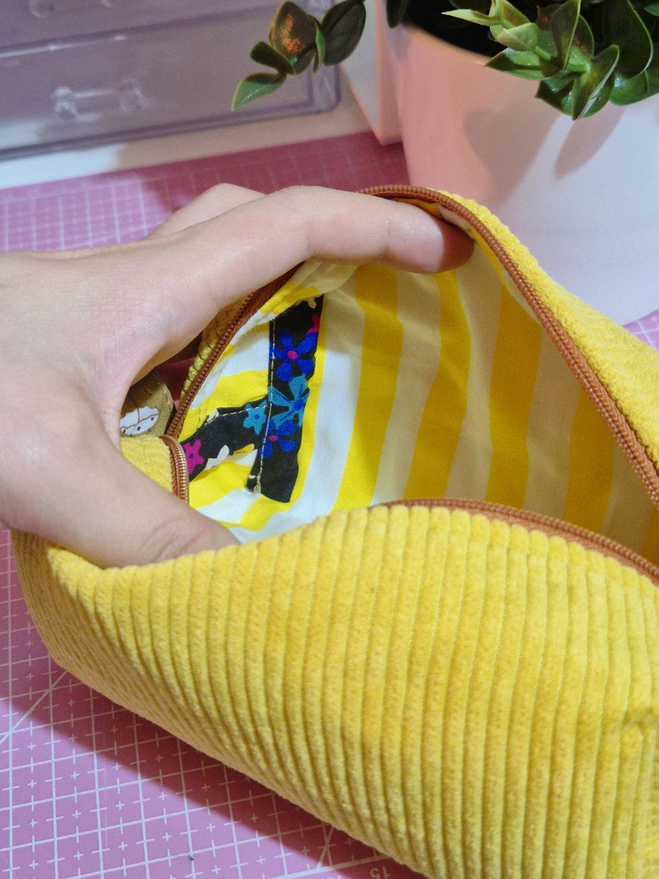 Sunny Mini Makeup Pouch